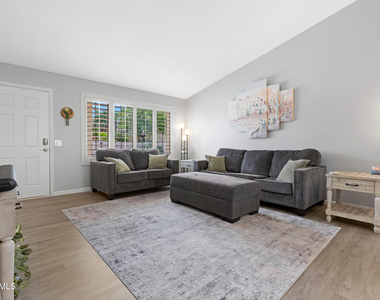 24810 S Foxglenn Drive - Photo Thumbnail 4