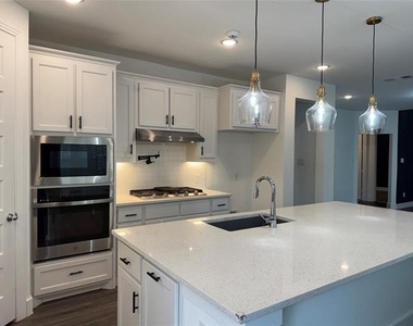 4056 Anglers Way - Photo Thumbnail 15