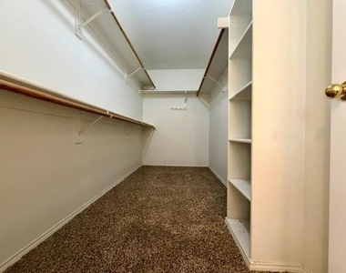 1611 Windcastle Drive - Photo Thumbnail 19