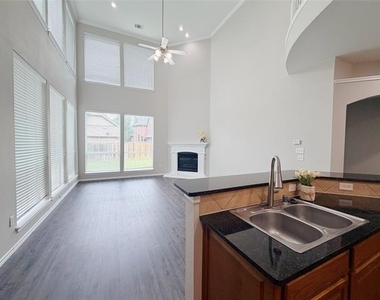 69 Cattail Pond Drive - Photo Thumbnail 6