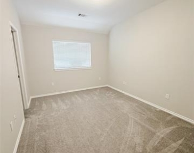 69 Cattail Pond Drive - Photo Thumbnail 20