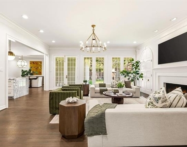 4020 Mcfarlin Boulevard - Photo Thumbnail 10