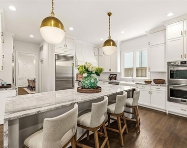 4020 Mcfarlin Boulevard - Photo Thumbnail 14