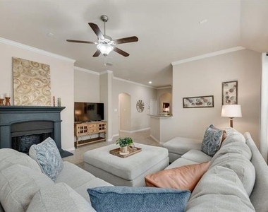 4416 Coney Island Drive - Photo Thumbnail 15