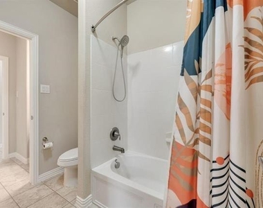4416 Coney Island Drive - Photo Thumbnail 32