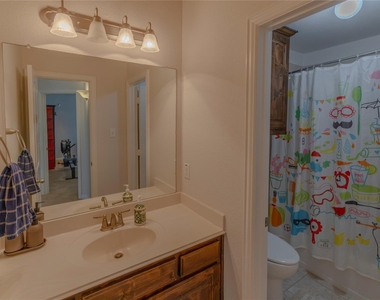 2504 Hammock Lake Drive - Photo Thumbnail 35