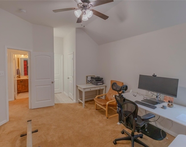 2504 Hammock Lake Drive - Photo Thumbnail 30