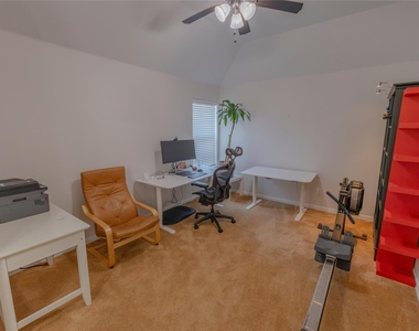 2504 Hammock Lake Drive - Photo Thumbnail 31