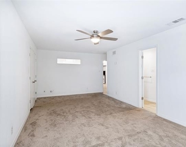6406 Chesley Lane - Photo Thumbnail 12
