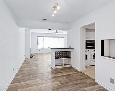 6406 Chesley Lane - Photo Thumbnail 5