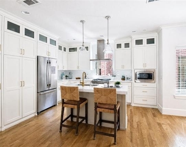 3424 Westminster Avenue - Photo Thumbnail 5