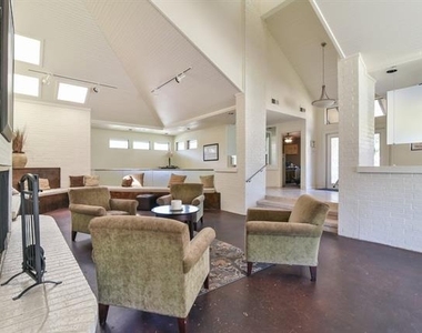 1906 Emerald Place - Photo Thumbnail 29