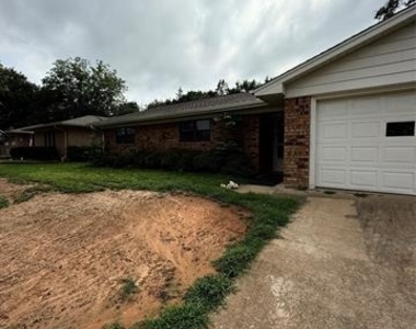 2409 Caprice Avenue - Photo Thumbnail 1