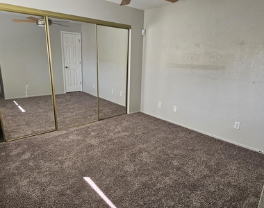 3309 N 70th Street - Photo Thumbnail 14