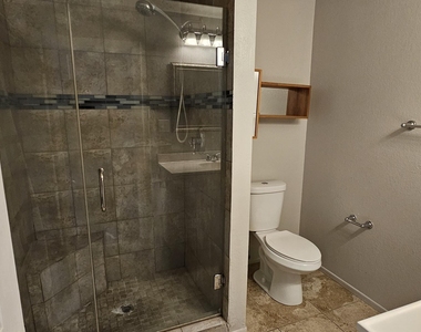 3309 N 70th Street - Photo Thumbnail 15