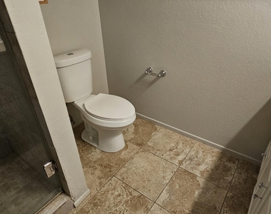 3309 N 70th Street - Photo Thumbnail 13