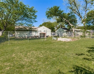 2140 Montalba Avenue - Photo Thumbnail 7