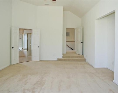 4551 Hawkhurst Drive - Photo Thumbnail 13