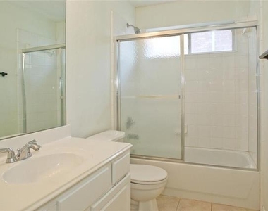 4551 Hawkhurst Drive - Photo Thumbnail 19