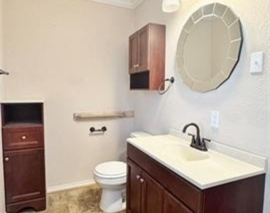 304 Boot Ranch Road - Photo Thumbnail 10