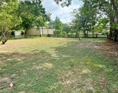 304 Boot Ranch Road - Photo Thumbnail 13