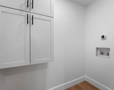 10746 Cotillion Drive - Photo Thumbnail 17