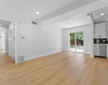 10746 Cotillion Drive - Photo Thumbnail 11