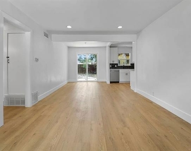 10746 Cotillion Drive - Photo Thumbnail 18