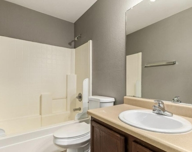 17013 W Marconi Avenue - Photo Thumbnail 10