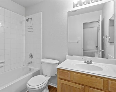 2205 Lookout Lane - Photo Thumbnail 25