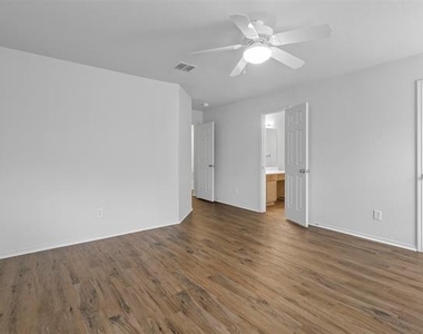 2205 Lookout Lane - Photo Thumbnail 28