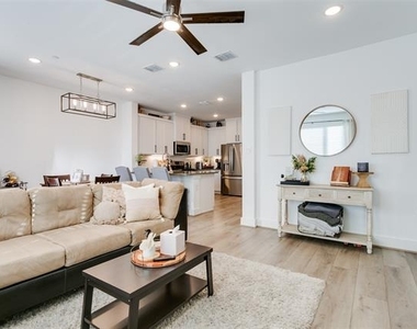 7605 Reis Lane - Photo Thumbnail 1