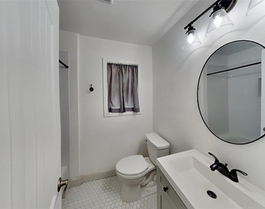 3704 Astoria Drive - Photo Thumbnail 21