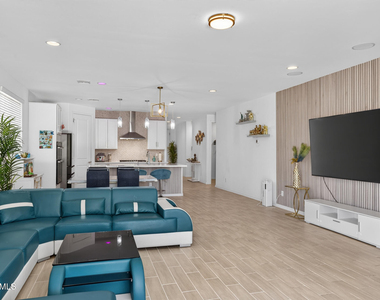 9756 E Seismic Avenue - Photo Thumbnail 3