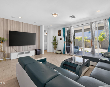 9756 E Seismic Avenue - Photo Thumbnail 6