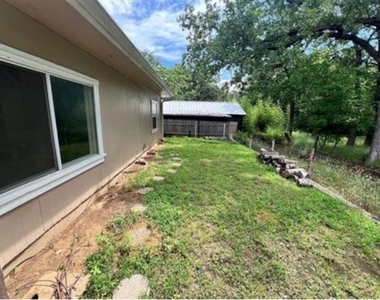 600 Lake Drive - Photo Thumbnail 12
