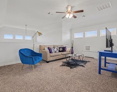 1613 Grand Villa Street - Photo Thumbnail 15