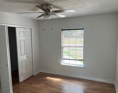 1333 E Exchange Parkway - Photo Thumbnail 14