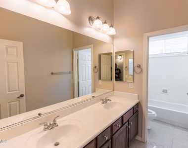 3433 W Languid Lane - Photo Thumbnail 24