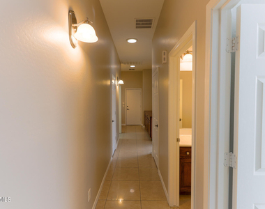 3433 W Languid Lane - Photo Thumbnail 12