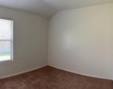 945 Loftin Street - Photo Thumbnail 8
