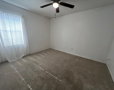 5317 Western Plains Avenue - Photo Thumbnail 15