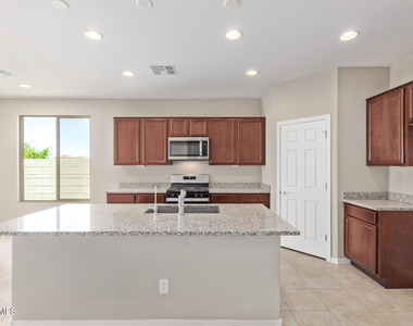 8804 W Marshall Avenue - Photo Thumbnail 10