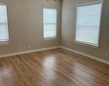 7026 Hickory Street - Photo Thumbnail 3