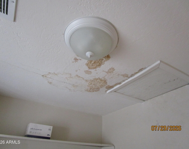 1316 E Donner Drive - Photo Thumbnail 24