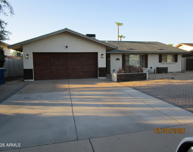 1316 E Donner Drive - Photo Thumbnail 28