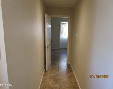 1316 E Donner Drive - Photo Thumbnail 17