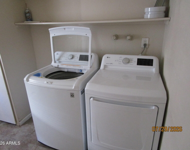 1316 E Donner Drive - Photo Thumbnail 22