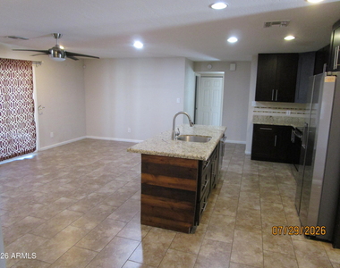 1316 E Donner Drive - Photo Thumbnail 7