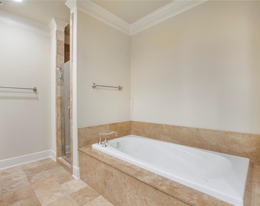 6425 Bandera Avenue - Photo Thumbnail 6